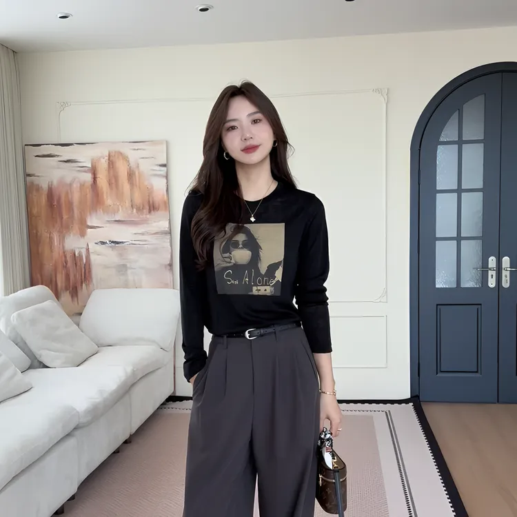 【余欢欢】咖啡女郎 早秋休闲百搭长袖圆领T恤-YHW50610