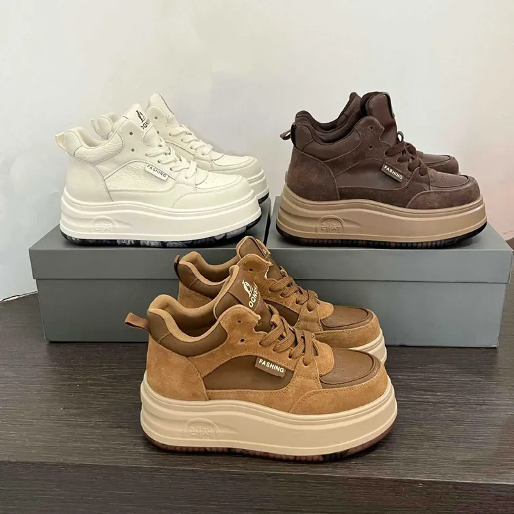 高帮厚底女鞋复古厚底板鞋2026春秋时尚百搭小众鞋子休闲增高女鞋