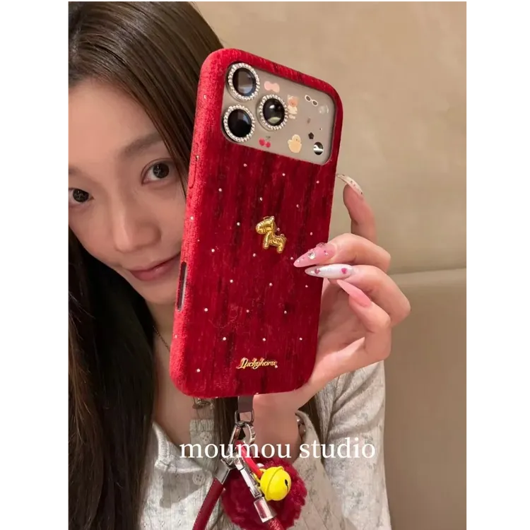 秋冬立体闪钻小马毛呢硬壳手机壳适用iPhone17promax防摔小众ins