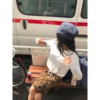 正肩白色长袖t恤内搭打底衫修身收腰显瘦紧身上衣豹纹高腰半身裙