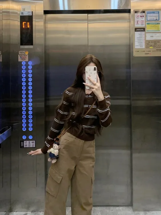 2025早秋一整套女美德拉穿搭棕色复古针织上衣搭配休闲裤两件套女