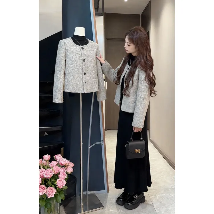 秋季搭配一整套女装2025新款韩版小香风外套长袖显瘦半身裙三件套