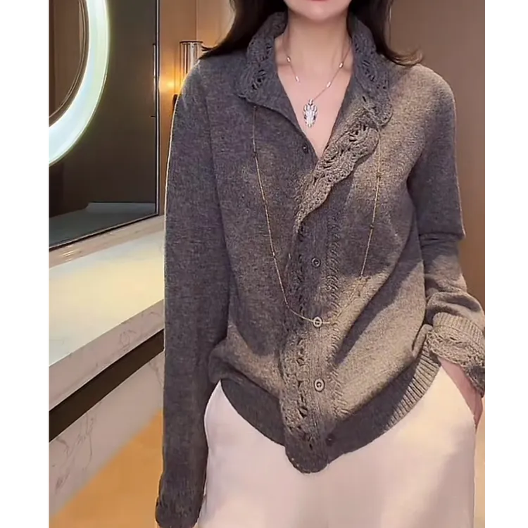 慵懒风高级感宽松秋冬打底上衣2025新款镂空钩花设计感软糯针织衫