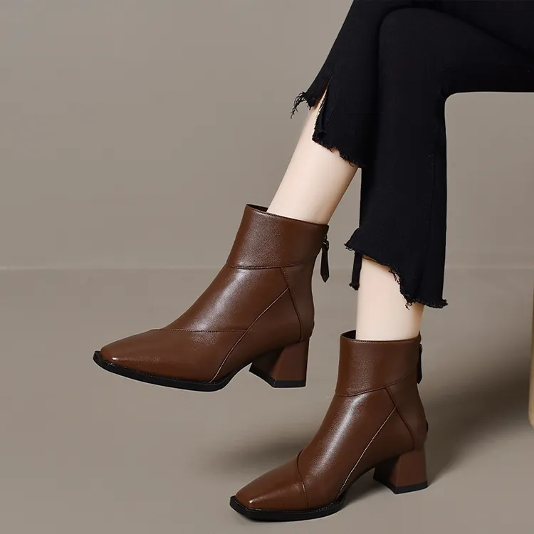 2025年冬季时尚洋气方头粗跟牛皮百搭软皮高跟气质舒适时装短靴女