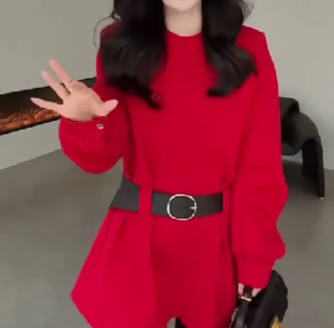 2025洋气新款时尚女装网红潮流气质韩版漂亮收腰上衣叶2