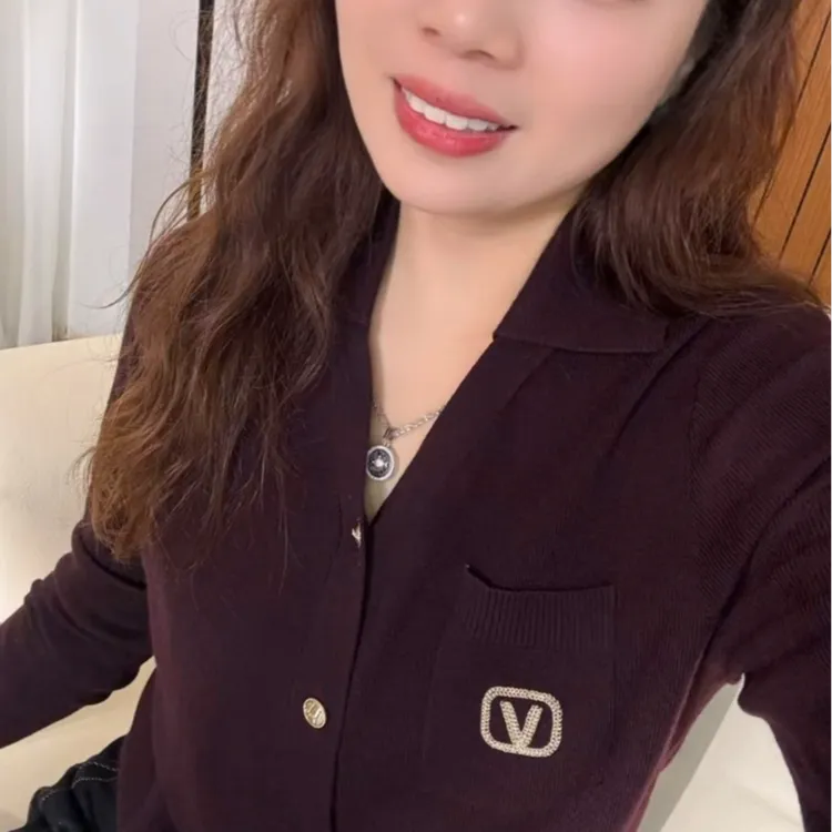 早秋新款翻领针织V领针织开衫气质时尚POLO毛衣刺绣洋气上衣