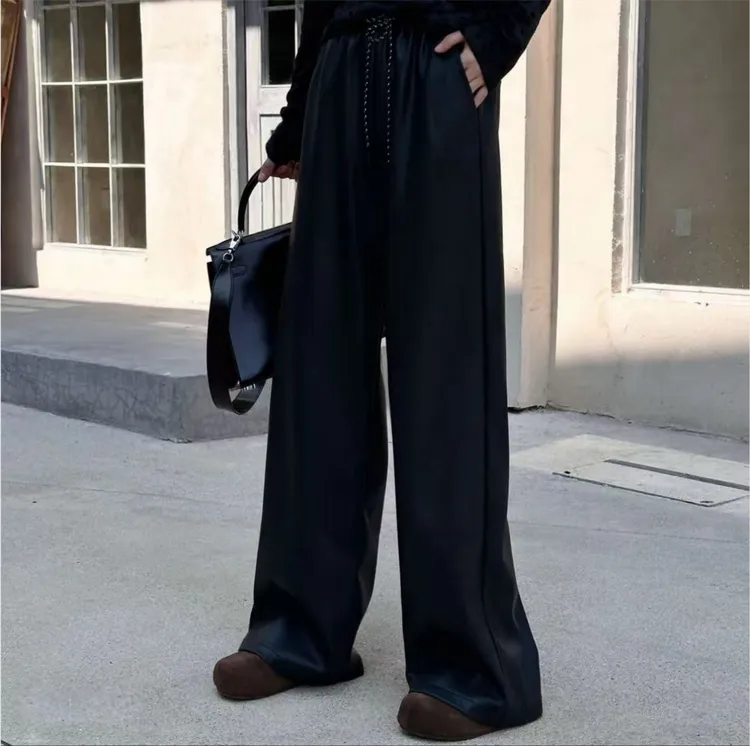 秋冬加绒大码女装宽松抽绳阔腿休闲裤梨形身材显瘦中腰长款皮裤