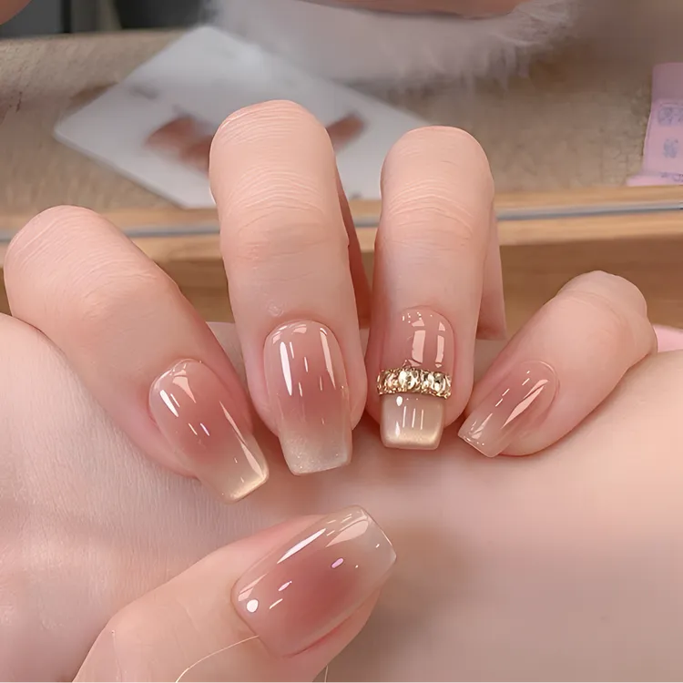 【来岁昭昭】秋冬温柔裸粉渐变猫眼美甲款式推荐爆款美甲手工穿戴甲