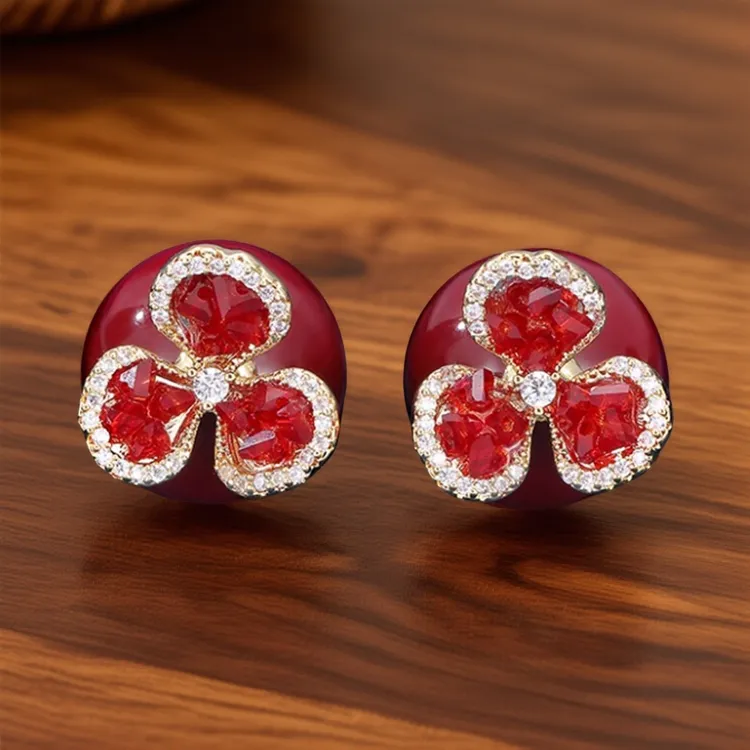 铜合金仿珍珠耳饰 精致红色植物花卉前后戴耳钉女百搭可爱简约