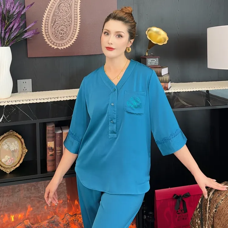 Farnaz【原创设计款】高级感半领烫钻家居服套装