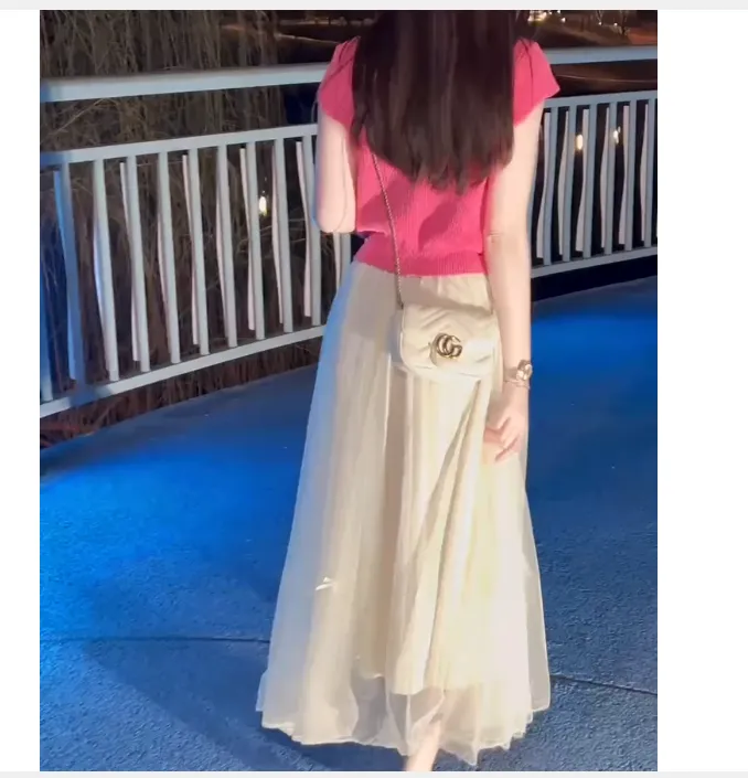  2025夏季时尚潮流百搭精品女装055UYR