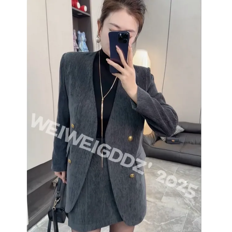 V领西服套装长袖秋冬女2025新款时尚显瘦休闲百搭双排扣两件套