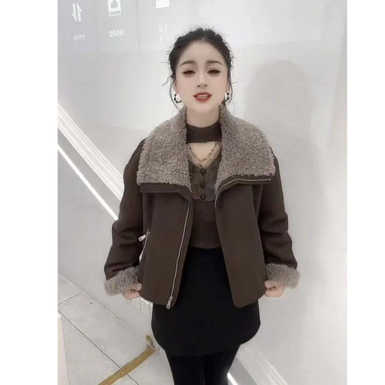 2025冬季新款时尚一整套气质减龄百搭上衣外套短裙三件套