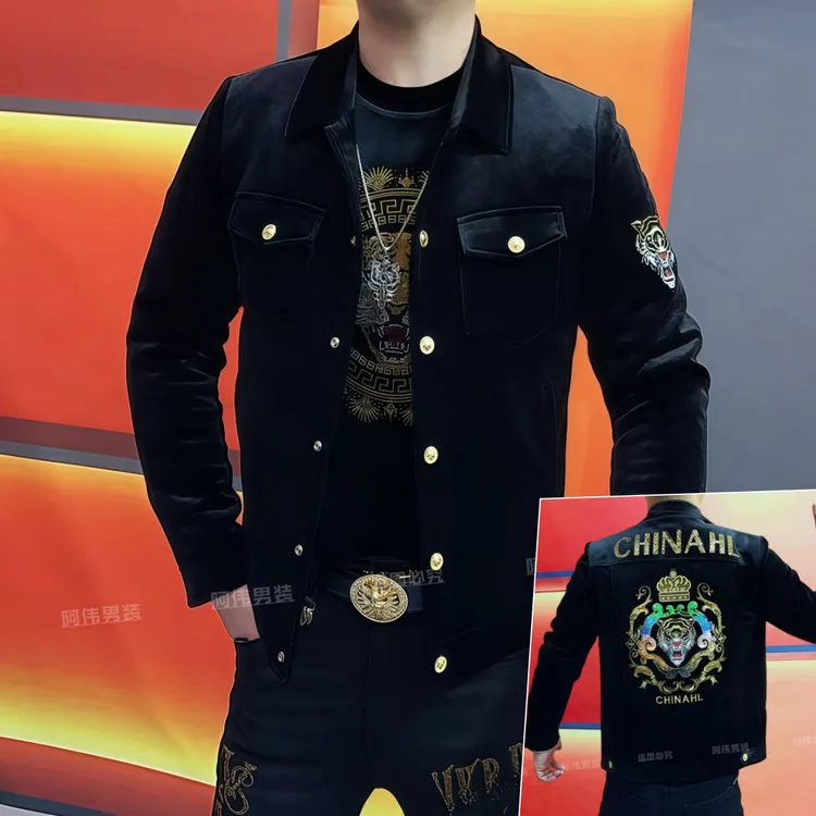 阿伟家秋冬男士加棉款条纹绒修身夹克刺绣老虎字母款翻领黑色上衣