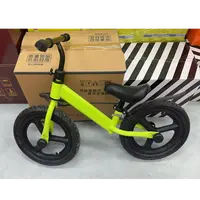 儿童平衡车两轮滑步车1到6岁宝宝学步无脚踏玩具车颜色款式随机