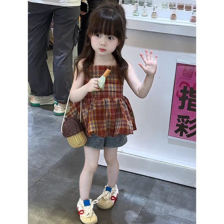 女童夏季新款格子背心套装牛仔短裤女宝宝洋气夏款吊带短裤两件套