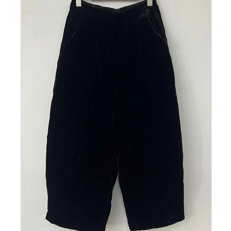 衣介分享 衣秋白 系列 时尚 百搭 丝绒【棉裤】351081