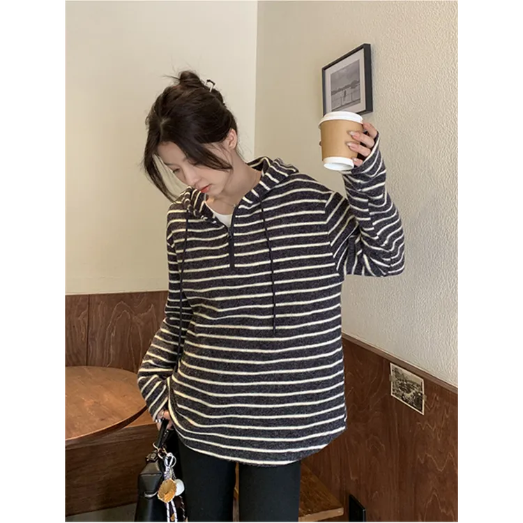 高级感条纹连帽卫衣女秋冬2025新款韩版宽松慵懒风半拉链套头上衣