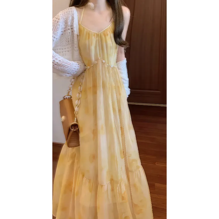 法式温柔黄色晕染印花挂脖吊带连衣裙海边旅游度假绝美长裙9650