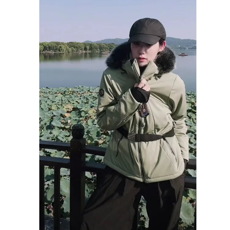 2025专柜未上 帽子下摆可脱卸 女士PTX滑雪服 WT1181