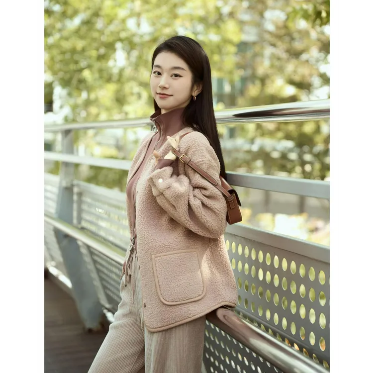 GIRDEAR/哥弟「绒绒暖意」新款秋冬气质小香风长袖针织外套140067