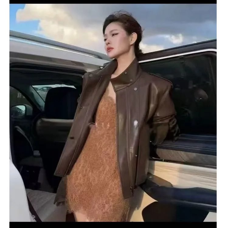 蕾丝拼接显贵气吊带连衣裙女秋冬百搭新款裙子修身辣妹短裙