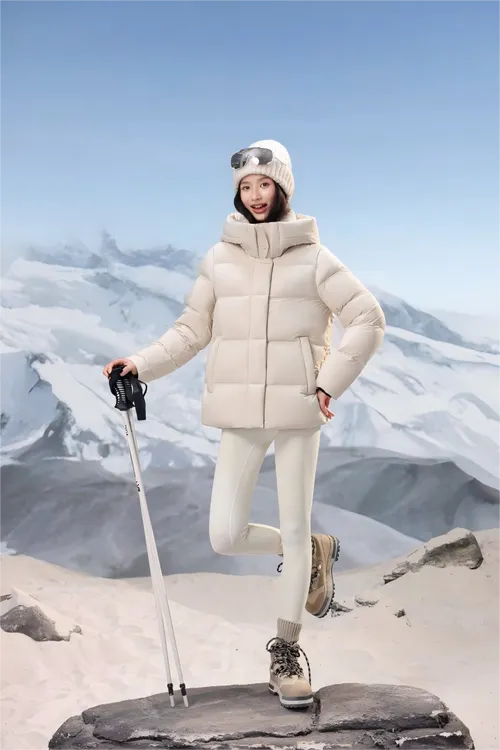 四面弹」TFK羽绒服短款时尚女士连帽加厚保暖冬季HD5046