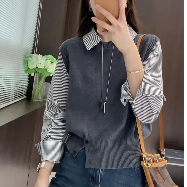 假两件撞色拼接条纹针织衫女秋季设计感轻职场通勤宽松上衣长袖潮