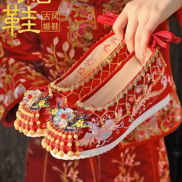 新款汉服鞋子女古装内增高绣花鞋古风翘头婚鞋民族风复古秀禾婚鞋