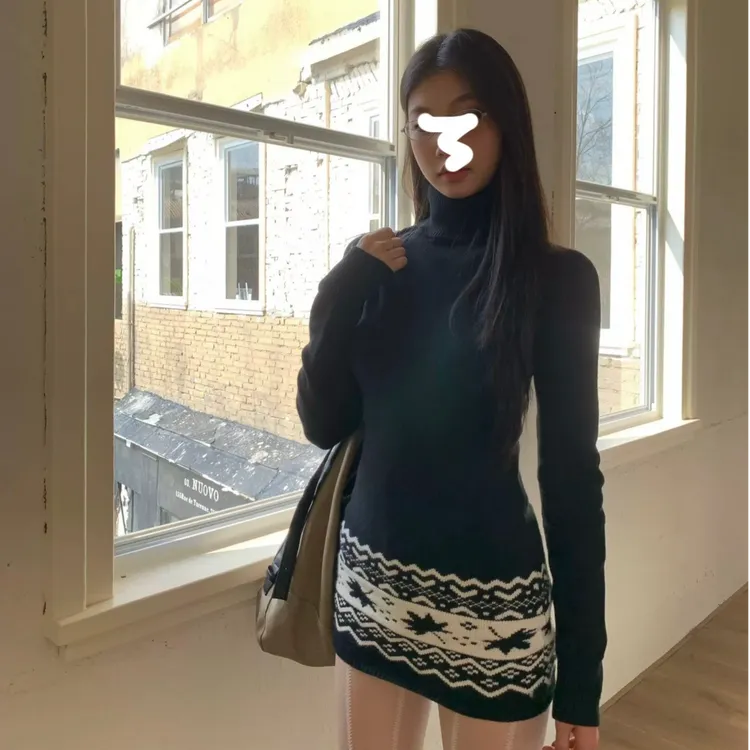 秋冬复古提花高领修身包臀短连衣裙圣诞针织毛衣