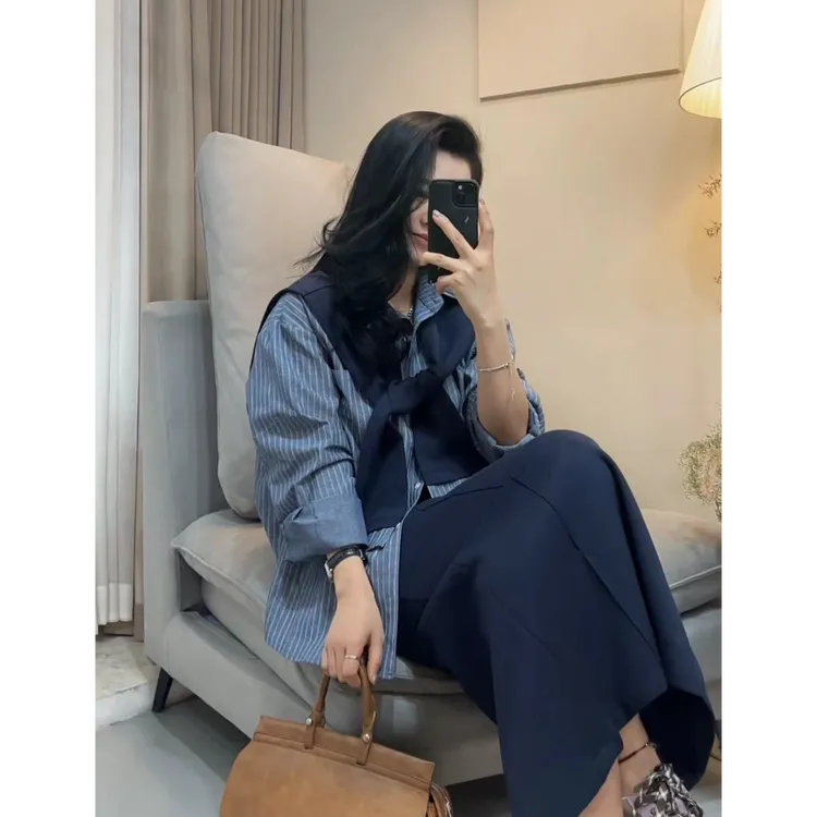 韩系学院风风格穿搭一整套女2025春秋季中长款半身裙披肩衬衫套装