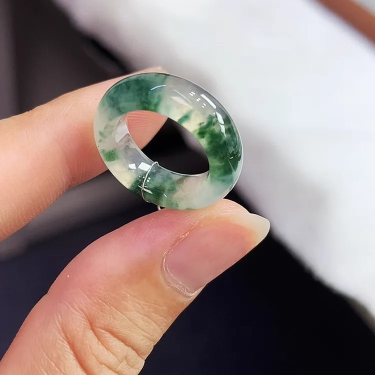 4-5号冰起光飘绿花天然A货缅甸翡翠戒指