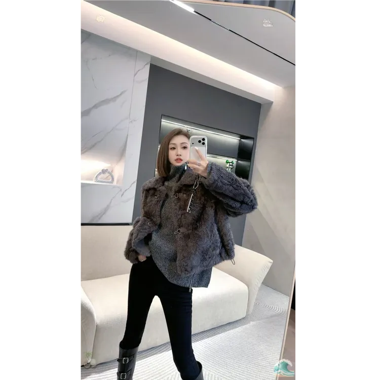 熙薇【​花瓣绒语】2025秋冬新款休闲百搭简约时尚外套H6206