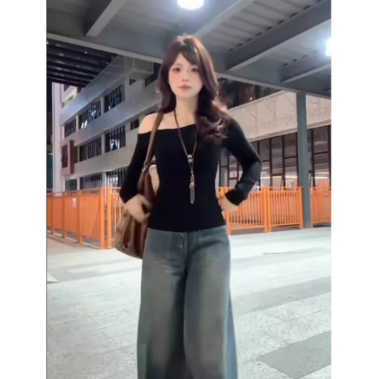 纯欲复古黑色斜肩长袖t恤女春秋季修身学院风高级感内搭露肩上衣