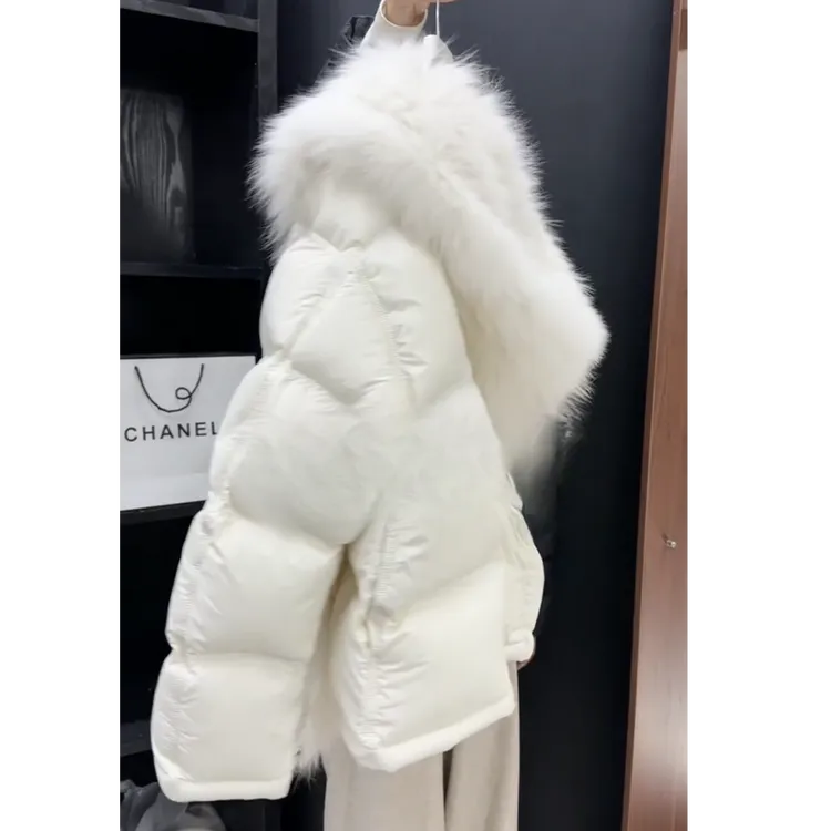 2025年冬季新款短款毛毛领白色外套女连帽时尚保暖外套小个子棉服