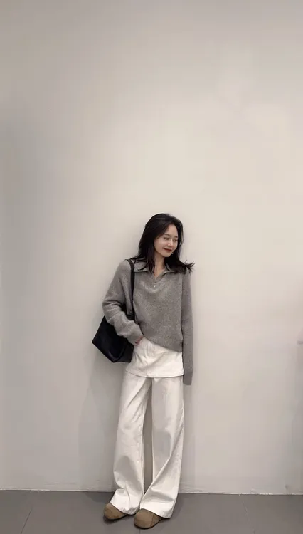 2025秋季新款韩系高级感气质翻领针织衫白色屁帘叠穿直筒裤套装