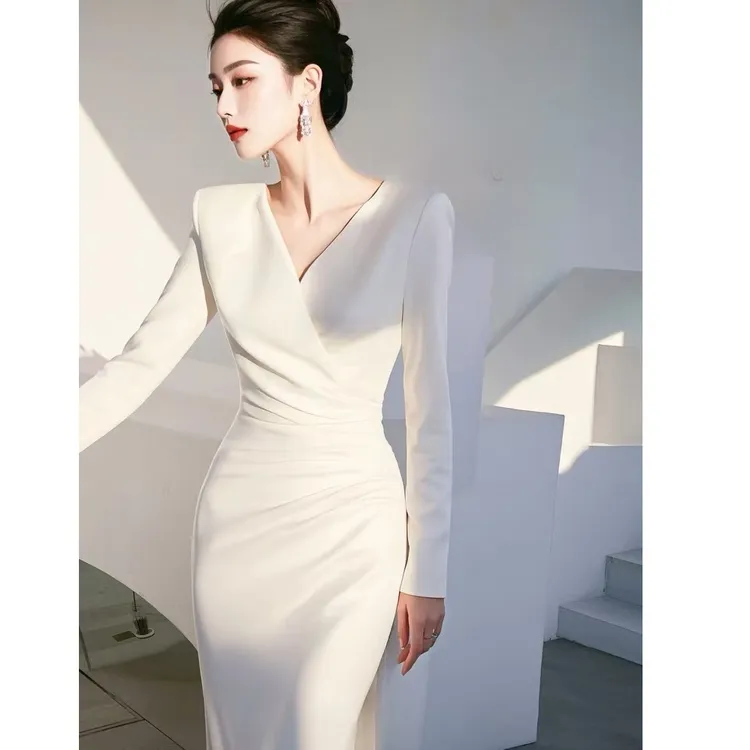 法式白色连衣裙女冷淡系独特别致裙子2025早春出席重要场合女款