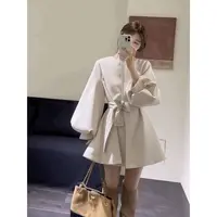 女装短款风衣外套女春秋显瘦灯笼袖小个子大衣爆款2025新款0108