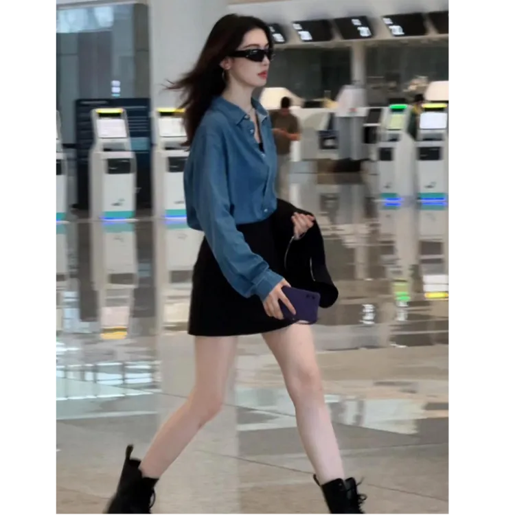 2025早秋新款蓝色衬衫外套女气质宽松上衣搭高腰包臀黑短裙两件套