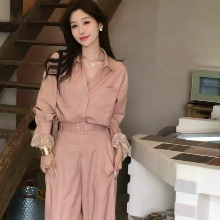 欧洲站2025夏季新款老钱风蕾丝拼接长袖衬衫女高腰阔腿裤时尚套装