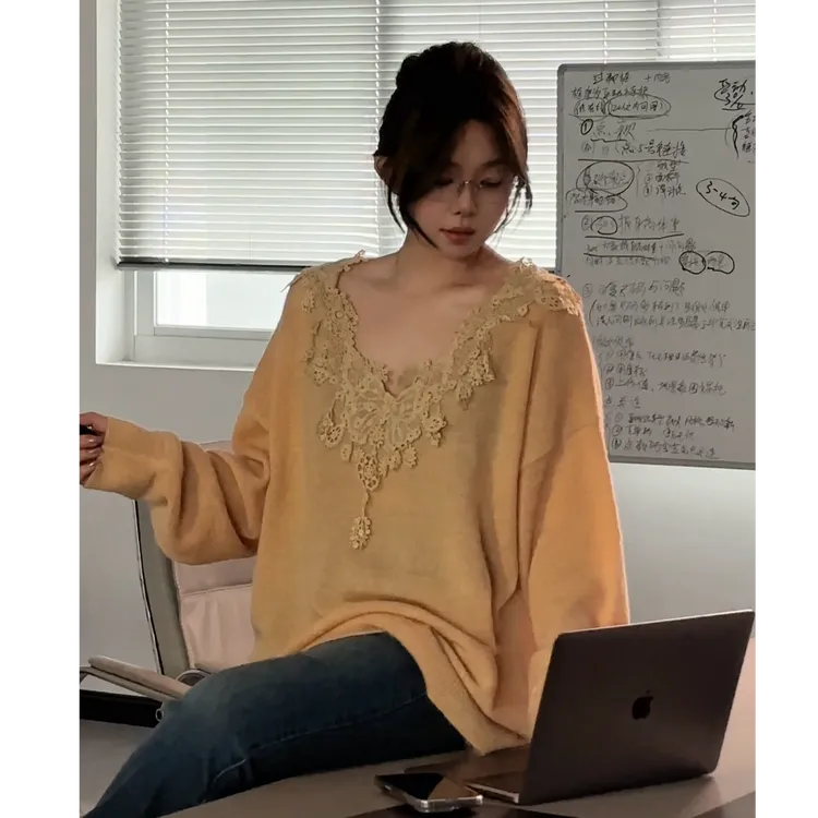 晶咕软软【法式糖霜】法式设计感V领拼接蕾丝长袖针织衫