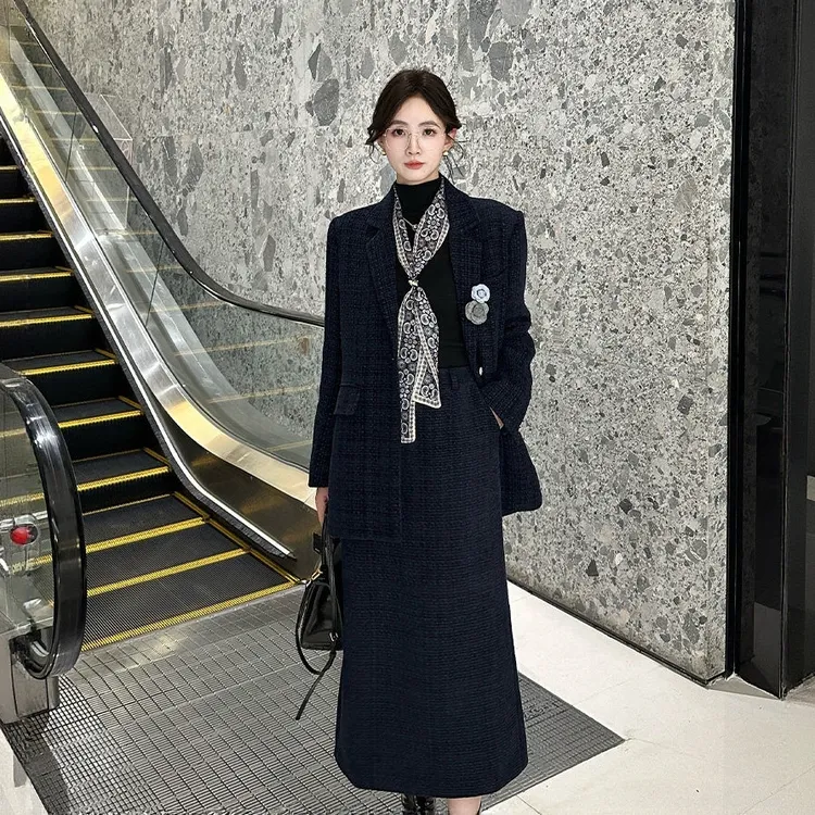 时尚轻奢小香风西服套装女春秋新款洋气藏蓝色外套半身裙两件套潮