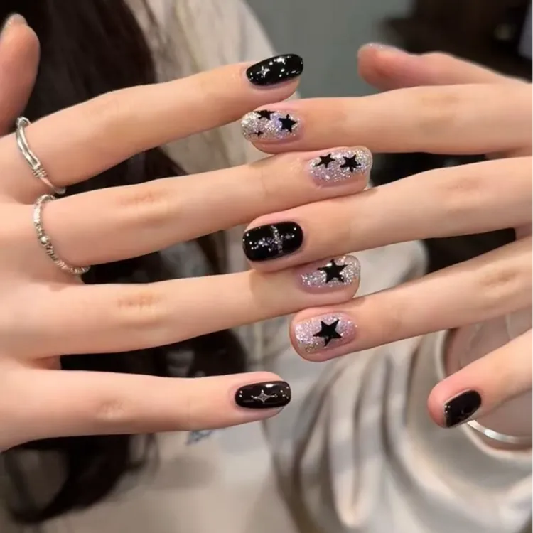 【闪闪星芒】精致显白短款高级感猫眼穿戴甲秋冬爆闪气质美甲贴片