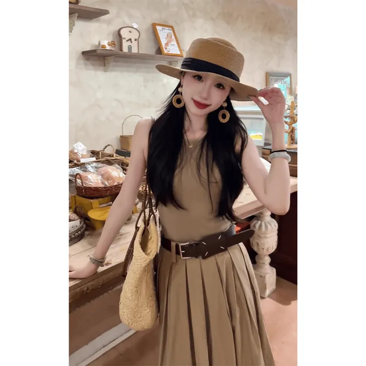 2025夏季新款法式气质圆领无袖修身上衣百搭高腰百褶半身裙两件套