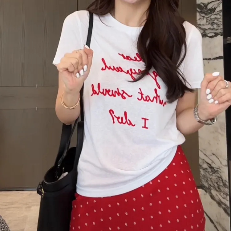 设计感圆领字母印花设计感2025夏季新款重磅薄款透气舒适气质T恤