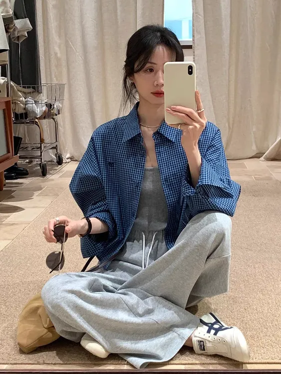 蓝色格子长袖衬衫女法式高级感小众设计上衣高腰灰色休闲裤套装