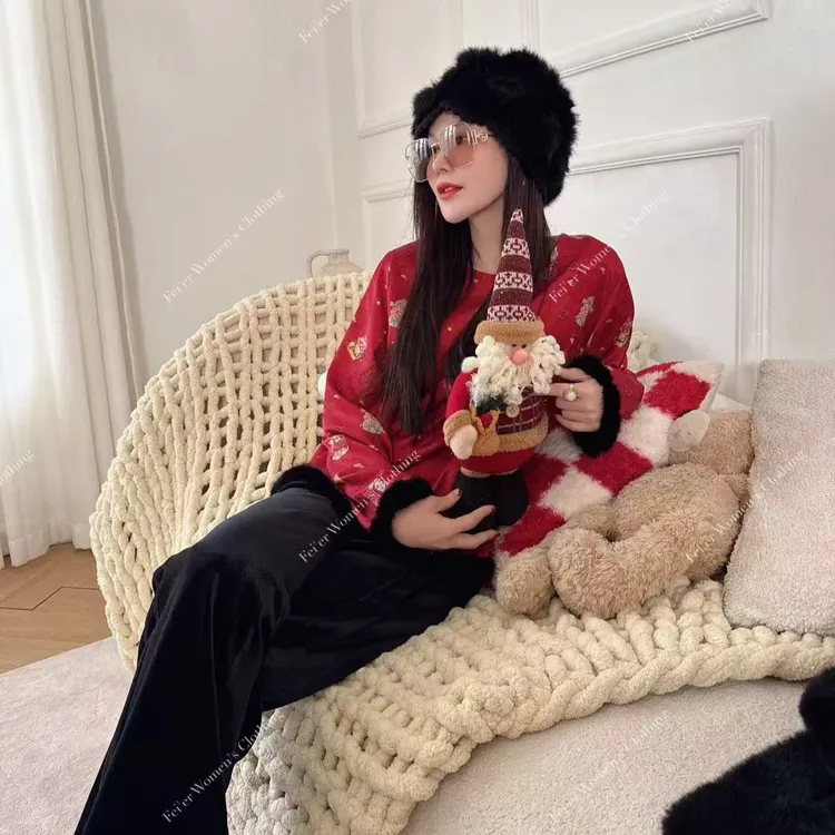 飞儿【招财打底】时尚轻奢设计感满印财神元素休闲百搭打底原创