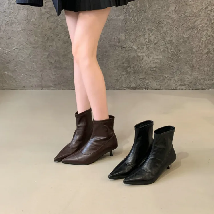 【陳妮可】秋日晴空~ 时装靴黑色瘦瘦靴秋冬单靴气质百搭尖头高跟