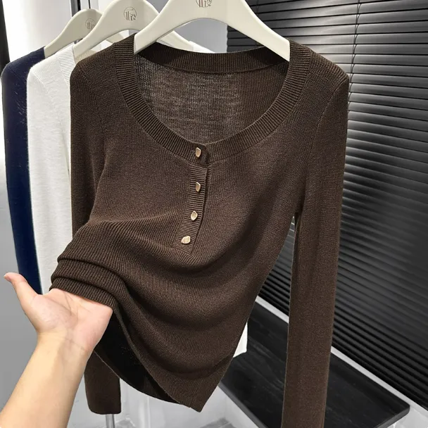 宽松显瘦【80-180斤】圆领纽扣针织打底衫女秋冬季毛衣百搭保暖上衣