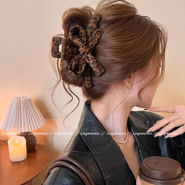 时尚辣妹风高级感豹纹蝴蝶结抓夹韩国百搭洋气后脑盘发鲨鱼夹发饰